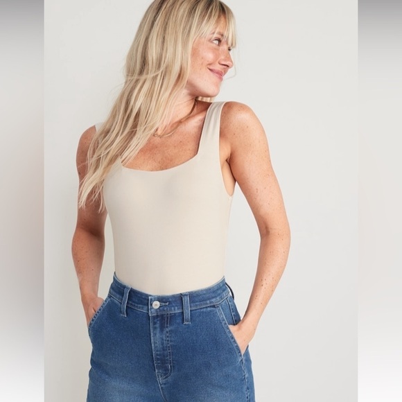 NWT! Wishbone Fitted Sleeveless Square-Neck Bodysuit - Size Large 💛 - Picture 1 of 8